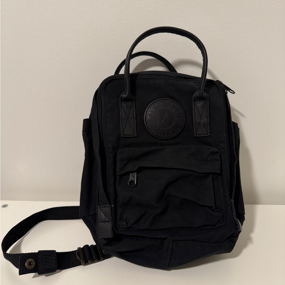 Fjallraven Kanken No 2 Mini Black Backpack
